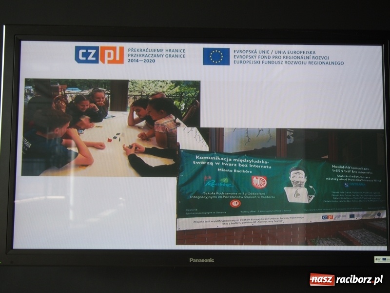 Zdjęcie w galerii na portalu naszraciborz.pl: Szkoła na Ostrogu zakończyła realizację projektu Twarzą w twarz bez Internetu wiadomości z regionu