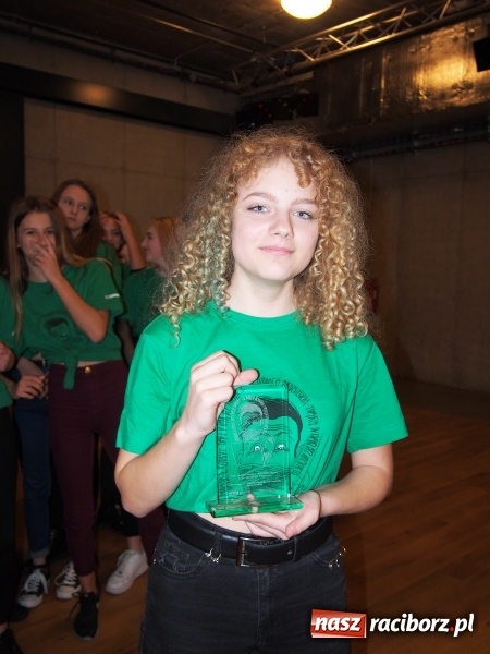 Zdjęcie w galerii na portalu naszraciborz.pl: Szkoła na Ostrogu zakończyła realizację projektu Twarzą w twarz bez Internetu wiadomości z regionu