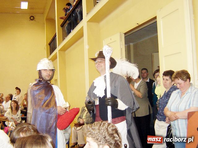 Zdjęcie w galerii na portalu naszraciborz.pl: Kopciuszek od rodziców dla dzieci wiadomości z regionu