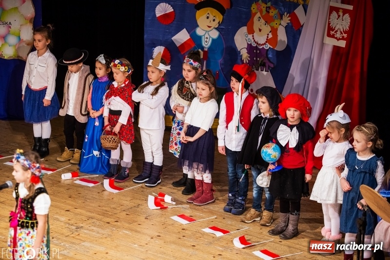 Zdjęcie w galerii na portalu naszraciborz.pl: II Przegląd Małych Form Teatralnych w RCK wiadomości z regionu