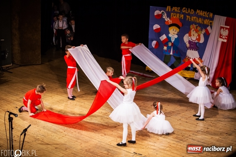 Zdjęcie w galerii na portalu naszraciborz.pl: II Przegląd Małych Form Teatralnych w RCK wiadomości z regionu