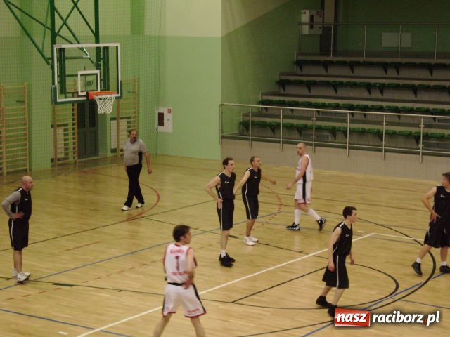 Zdjęcie w galerii na portalu naszraciborz.pl: PLAYOFFS rozpoczęte wiadomości z regionu