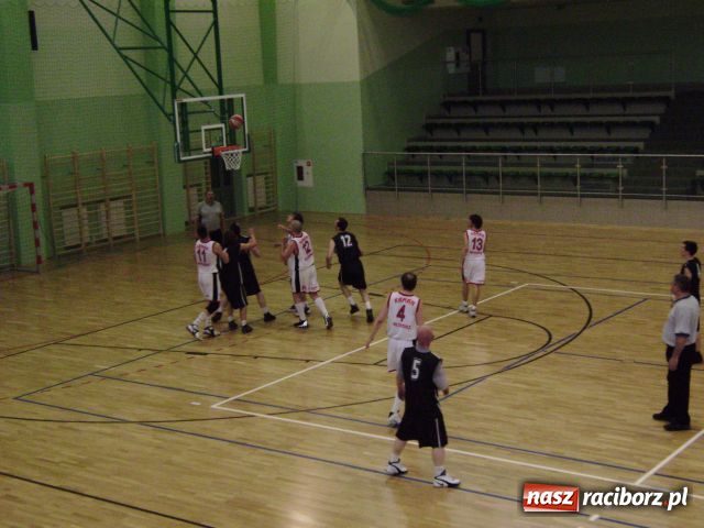 Zdjęcie w galerii na portalu naszraciborz.pl: PLAYOFFS rozpoczęte wiadomości z regionu