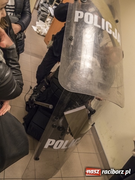 Zdjęcie w galerii na portalu naszraciborz.pl: Zostań Policjantem! Dzień otwarty w Komendzie Powiatowej Policji wiadomości z regionu