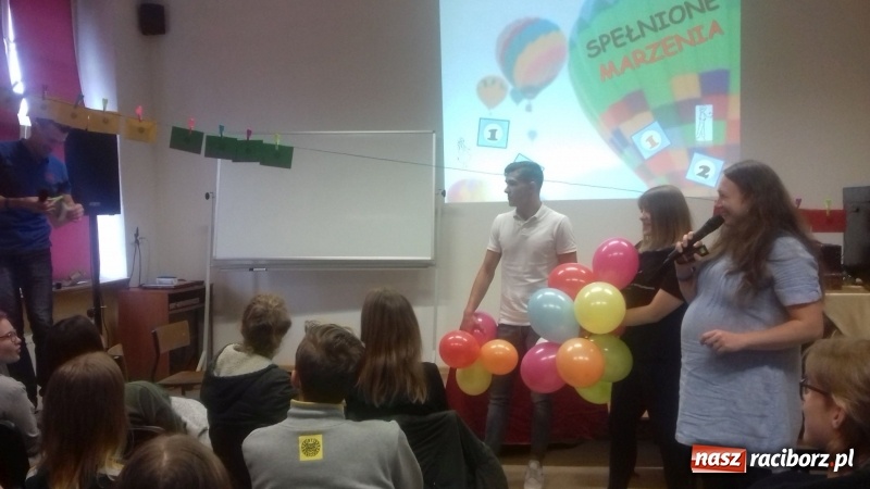 Zdjęcie w galerii na portalu naszraciborz.pl: Zostań Gwiazdą, oswajaj tygrysa! – program profilaktyki zintegrowanej w CKZiU nr 1 wiadomości z regionu