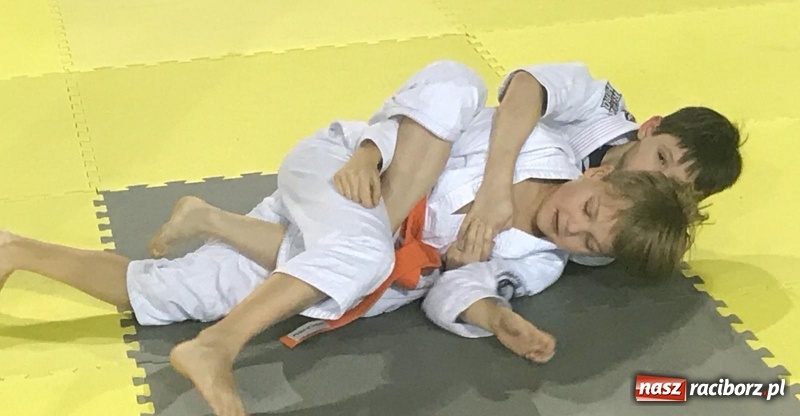 Zdjęcie w galerii na portalu naszraciborz.pl: Łamatorzy zaimponowali na kuźniańskich matach  wiadomości z regionu