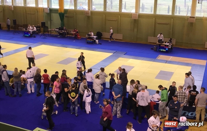 Zdjęcie w galerii na portalu naszraciborz.pl: Łamatorzy zaimponowali na kuźniańskich matach  wiadomości z regionu