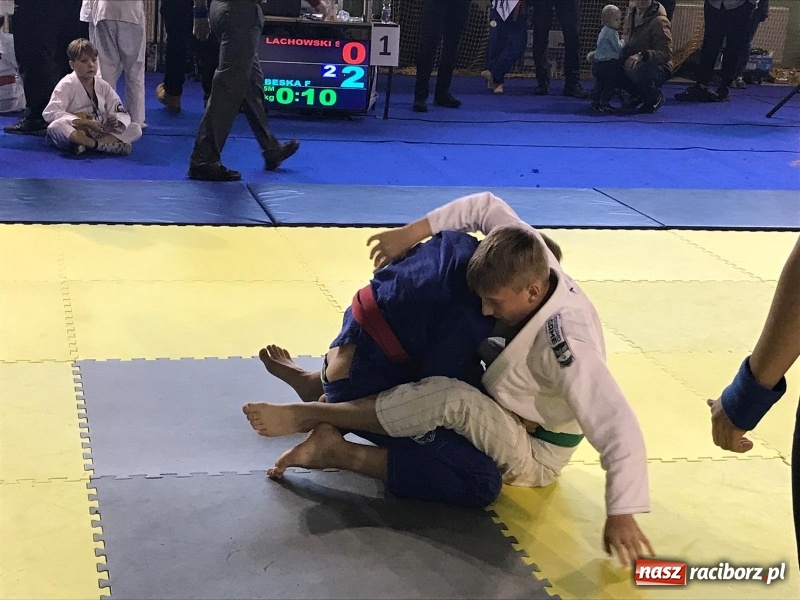 Zdjęcie w galerii na portalu naszraciborz.pl: Łamatorzy zaimponowali na kuźniańskich matach  wiadomości z regionu