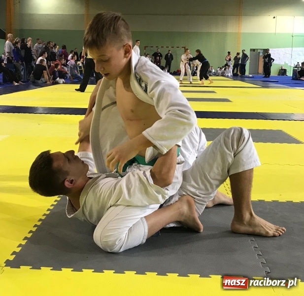 Zdjęcie w galerii na portalu naszraciborz.pl: Łamatorzy zaimponowali na kuźniańskich matach  wiadomości z regionu