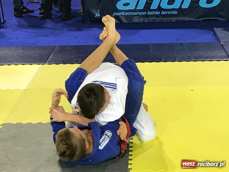 Zdjęcie w galerii na portalu naszraciborz.pl: Łamatorzy zaimponowali na kuźniańskich matach  wiadomości z regionu