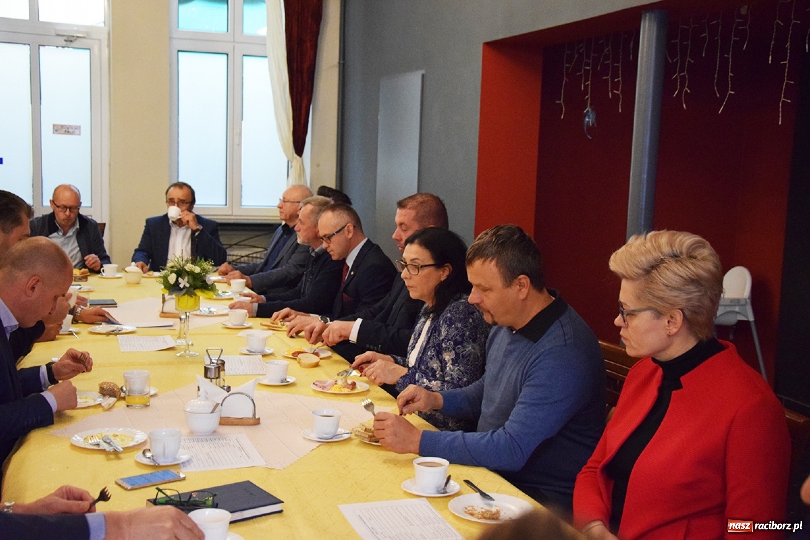 Zdjęcie w galerii na portalu naszraciborz.pl: Przedsiębiorcy zjedli śniadanie z nowymi władzami  wiadomości z regionu