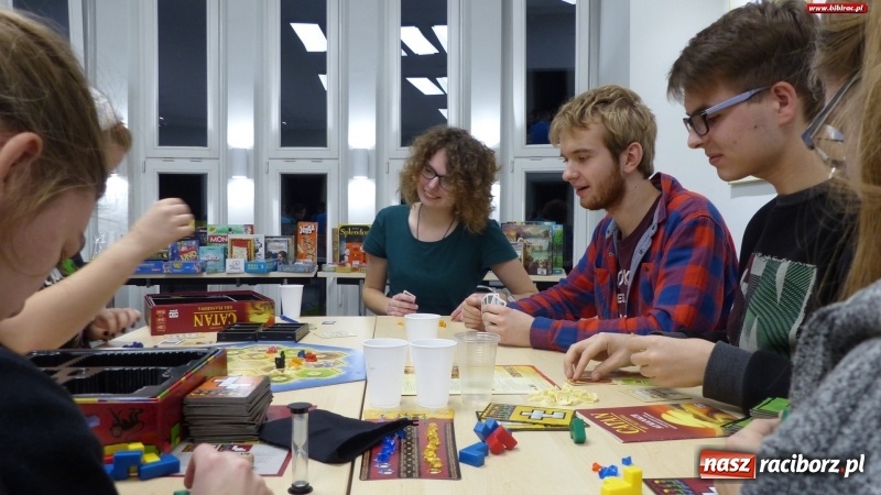 Zdjęcie w galerii na portalu naszraciborz.pl: Raciborska biblioteka stawia na planszówki wiadomości z regionu