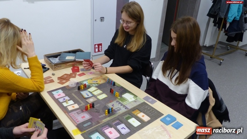 Zdjęcie w galerii na portalu naszraciborz.pl: Raciborska biblioteka stawia na planszówki wiadomości z regionu