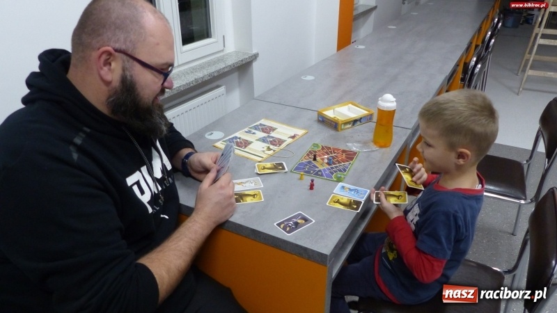 Zdjęcie w galerii na portalu naszraciborz.pl: Raciborska biblioteka stawia na planszówki wiadomości z regionu