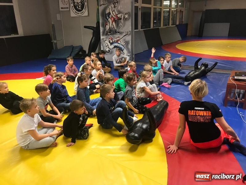 Zdjęcie w galerii na portalu naszraciborz.pl: Kolejne zajęcia profilaktyczne w Klubie Łamator  wiadomości z regionu