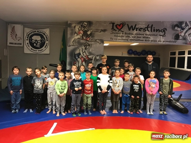 Zdjęcie w galerii na portalu naszraciborz.pl: Kolejne zajęcia profilaktyczne w Klubie Łamator  wiadomości z regionu