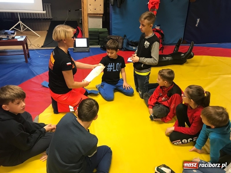 Zdjęcie w galerii na portalu naszraciborz.pl: Kolejne zajęcia profilaktyczne w Klubie Łamator  wiadomości z regionu