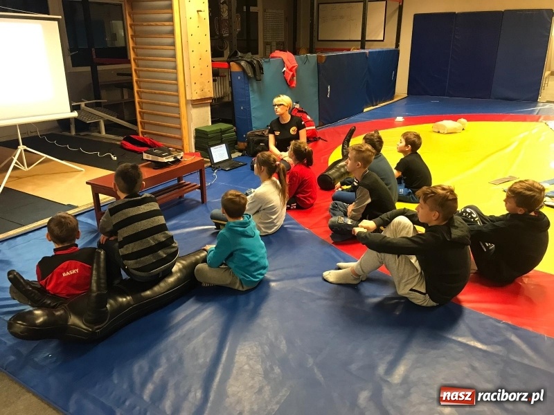 Zdjęcie w galerii na portalu naszraciborz.pl: Kolejne zajęcia profilaktyczne w Klubie Łamator  wiadomości z regionu