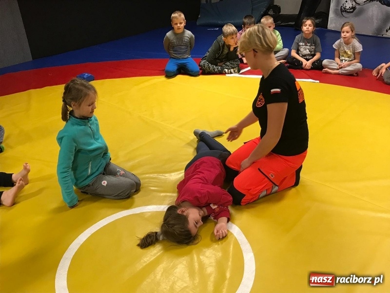 Zdjęcie w galerii na portalu naszraciborz.pl: Kolejne zajęcia profilaktyczne w Klubie Łamator  wiadomości z regionu