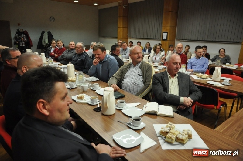 Zdjęcie w galerii na portalu naszraciborz.pl: Plan zrealizowany w 100 procentach. Pożegnali wicewójta, przywitali starostę  wiadomości z regionu