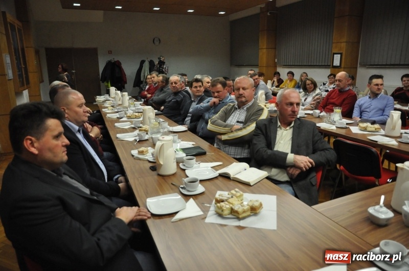 Zdjęcie w galerii na portalu naszraciborz.pl: Plan zrealizowany w 100 procentach. Pożegnali wicewójta, przywitali starostę  wiadomości z regionu