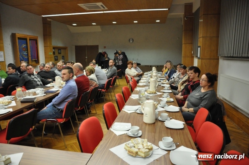 Zdjęcie w galerii na portalu naszraciborz.pl: Plan zrealizowany w 100 procentach. Pożegnali wicewójta, przywitali starostę  wiadomości z regionu