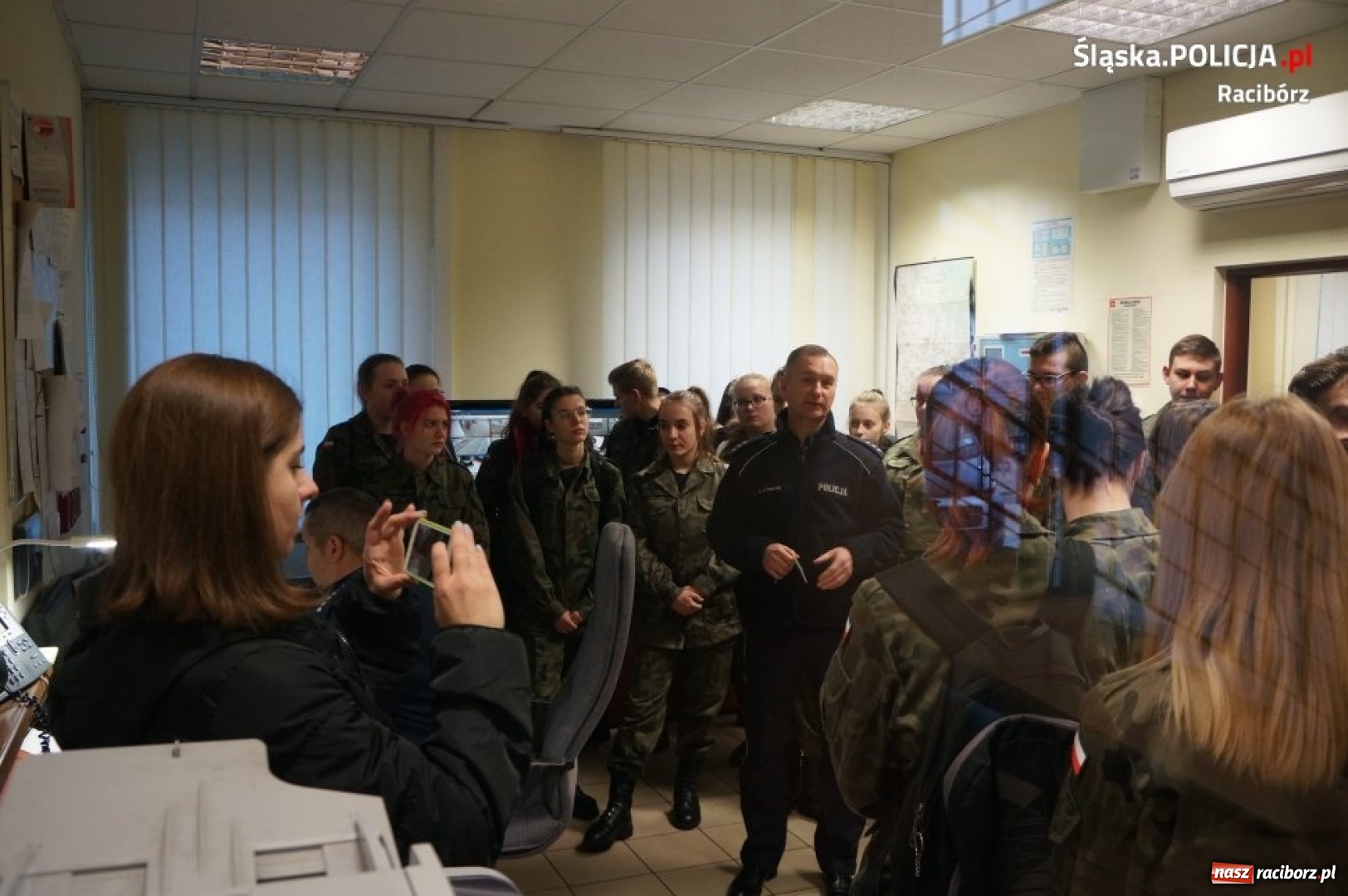 Zdjęcie w galerii na portalu naszraciborz.pl: Policja szuka narybku. Dzień otwarty w komendzie FOTO i WIDEO wiadomości z regionu