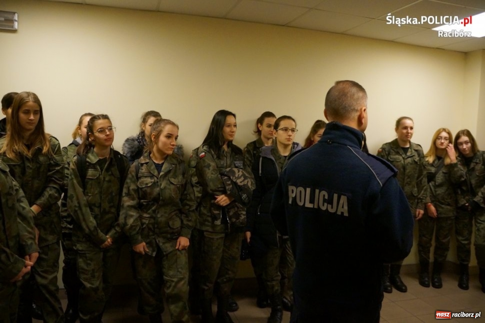 Zdjęcie w galerii na portalu naszraciborz.pl: Policja szuka narybku. Dzień otwarty w komendzie FOTO i WIDEO wiadomości z regionu