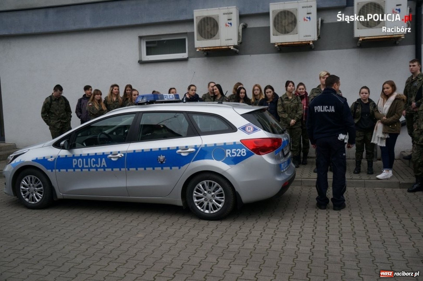 Zdjęcie w galerii na portalu naszraciborz.pl: Policja szuka narybku. Dzień otwarty w komendzie FOTO i WIDEO wiadomości z regionu