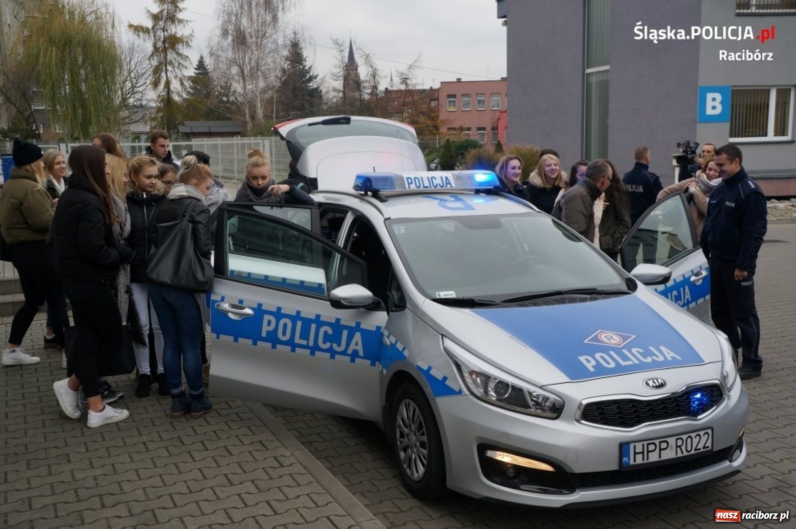 Zdjęcie w galerii na portalu naszraciborz.pl: Policja szuka narybku. Dzień otwarty w komendzie FOTO i WIDEO wiadomości z regionu