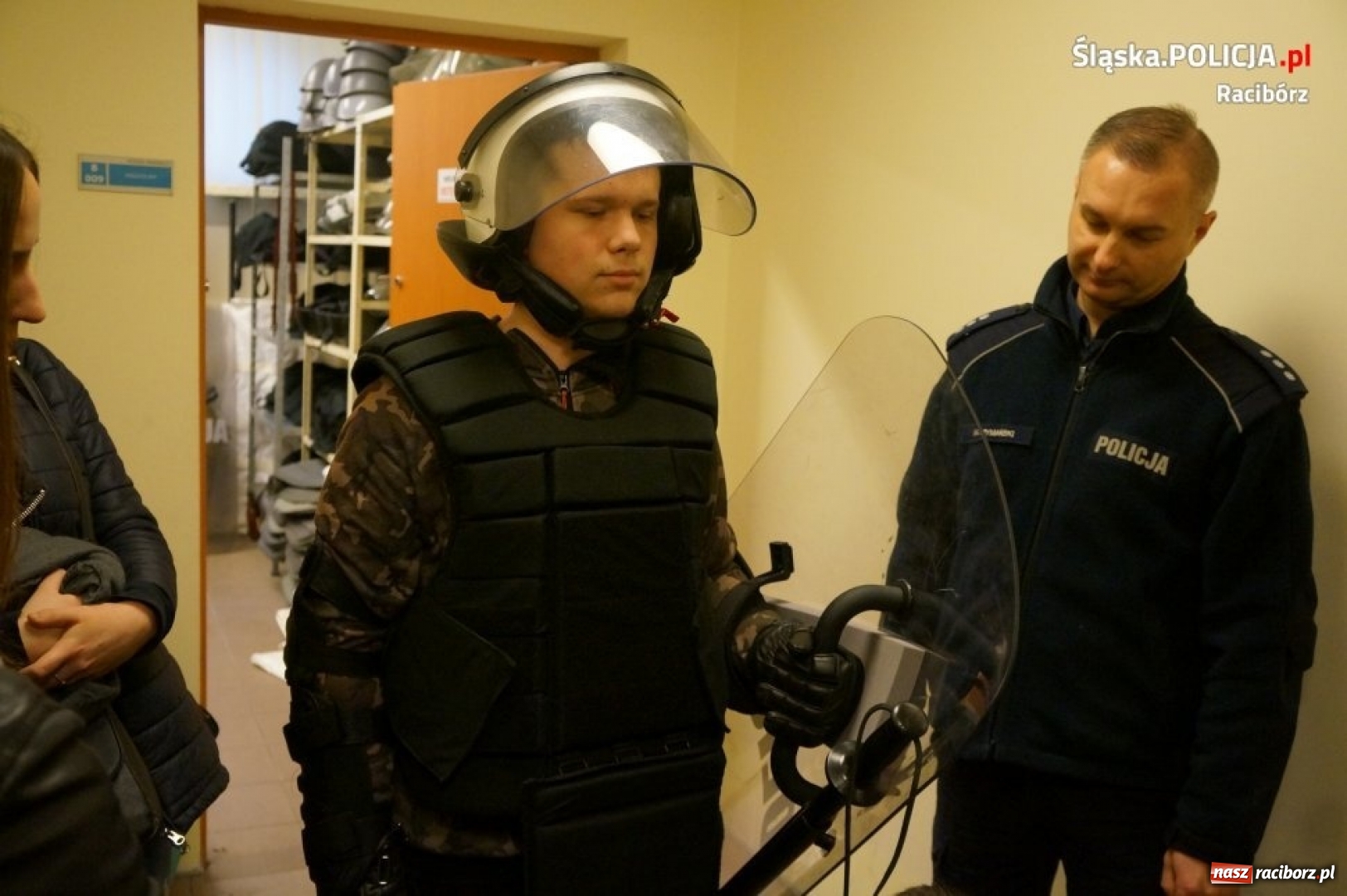 Zdjęcie w galerii na portalu naszraciborz.pl: Policja szuka narybku. Dzień otwarty w komendzie FOTO i WIDEO wiadomości z regionu