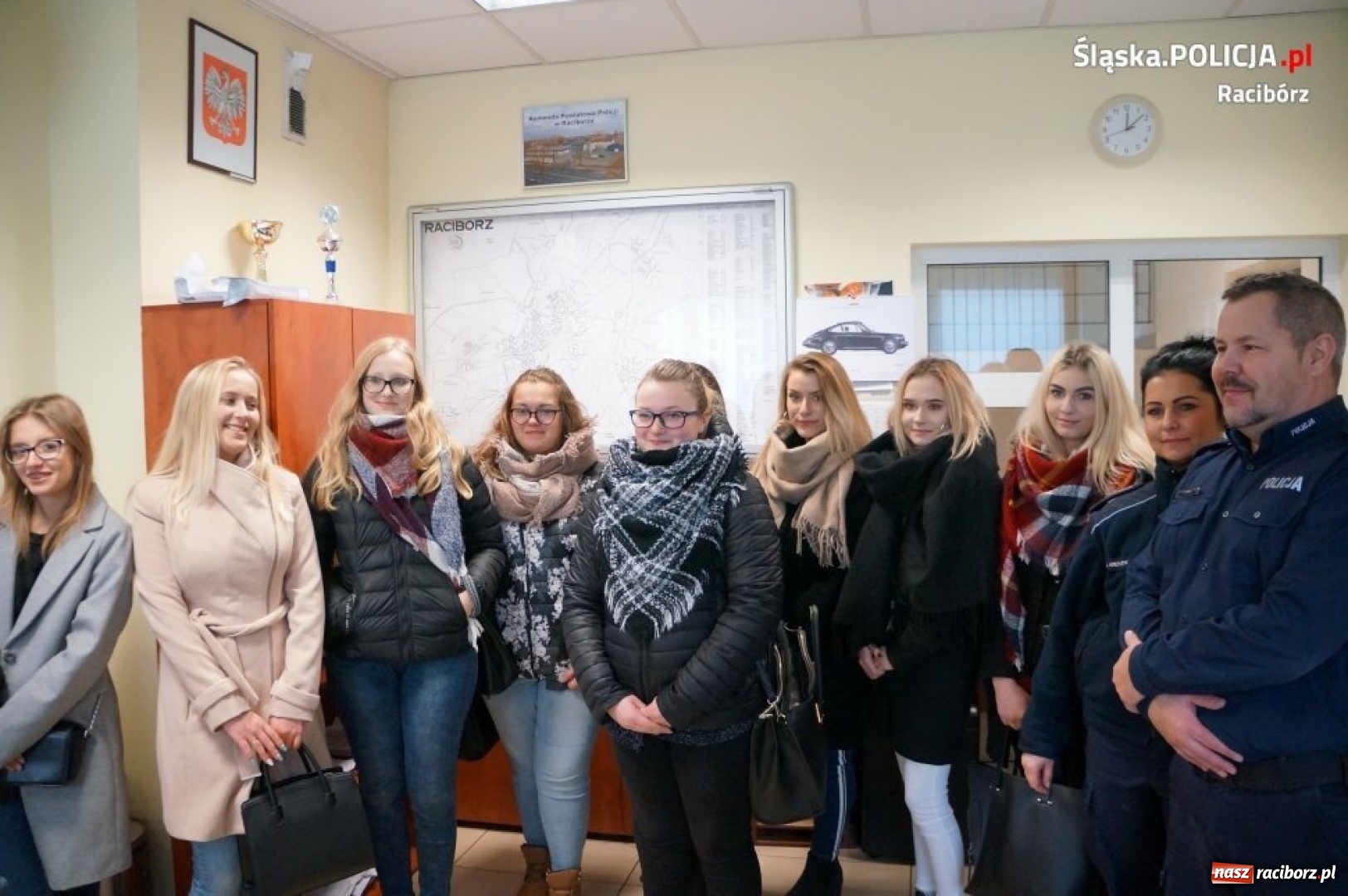 Zdjęcie w galerii na portalu naszraciborz.pl: Policja szuka narybku. Dzień otwarty w komendzie FOTO i WIDEO wiadomości z regionu