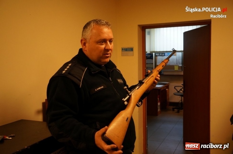 Zdjęcie w galerii na portalu naszraciborz.pl: Policja szuka narybku. Dzień otwarty w komendzie FOTO i WIDEO wiadomości z regionu