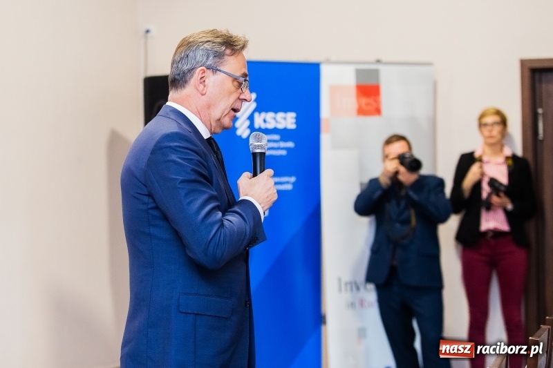 Zdjęcie w galerii na portalu naszraciborz.pl: O inwestowaniu w specjalnej strefie gospodarczej dyskutowano w hotelu Racibor  wiadomości z regionu