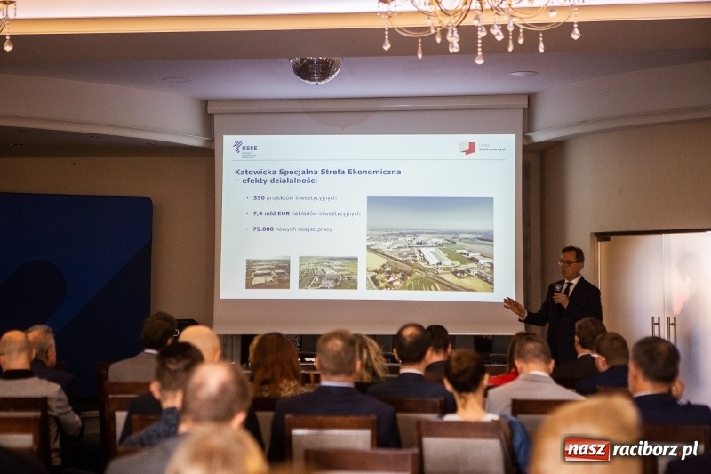 Zdjęcie w galerii na portalu naszraciborz.pl: O inwestowaniu w specjalnej strefie gospodarczej dyskutowano w hotelu Racibor  wiadomości z regionu