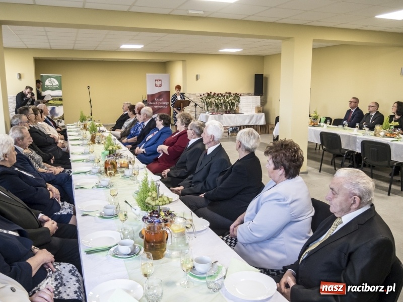 Zdjęcie w galerii na portalu naszraciborz.pl: Diamentowe, szmaragdowe i złote gody w Gminie Kornowac  wiadomości z regionu