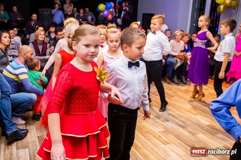 Zdjęcie w galerii na portalu naszraciborz.pl: Jesienne tańczenie na rozkręcenie w MDK wiadomości z regionu