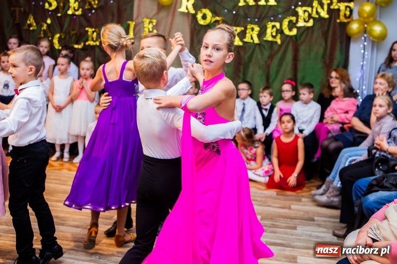 Zdjęcie w galerii na portalu naszraciborz.pl: Jesienne tańczenie na rozkręcenie w MDK wiadomości z regionu