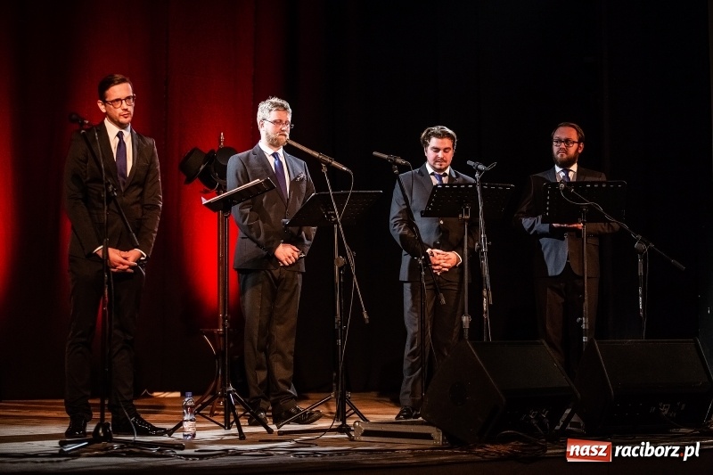 Zdjęcie w galerii na portalu naszraciborz.pl: Międzynarodowy Festiwal im. Grzegorza Gerwazego Gorczyckiego - Gentelmans wiadomości z regionu