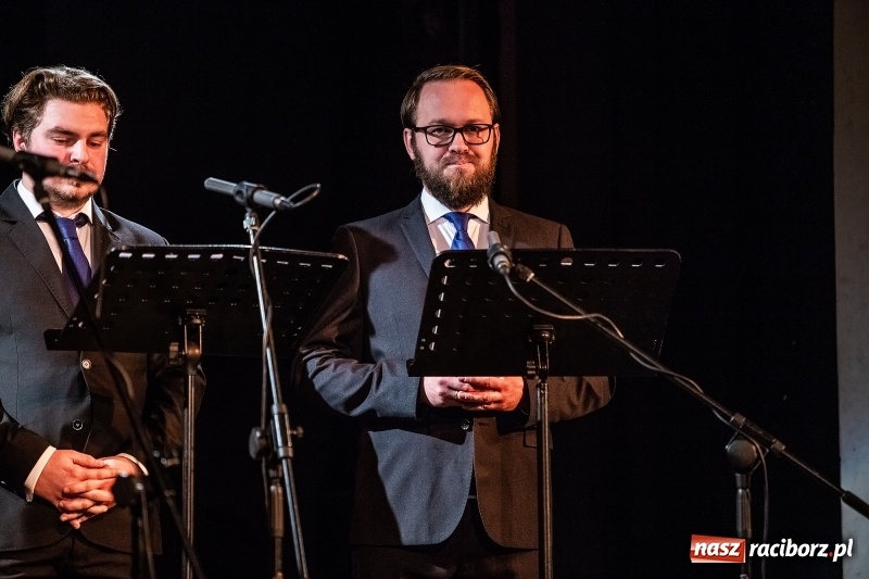 Zdjęcie w galerii na portalu naszraciborz.pl: Międzynarodowy Festiwal im. Grzegorza Gerwazego Gorczyckiego - Gentelmans wiadomości z regionu