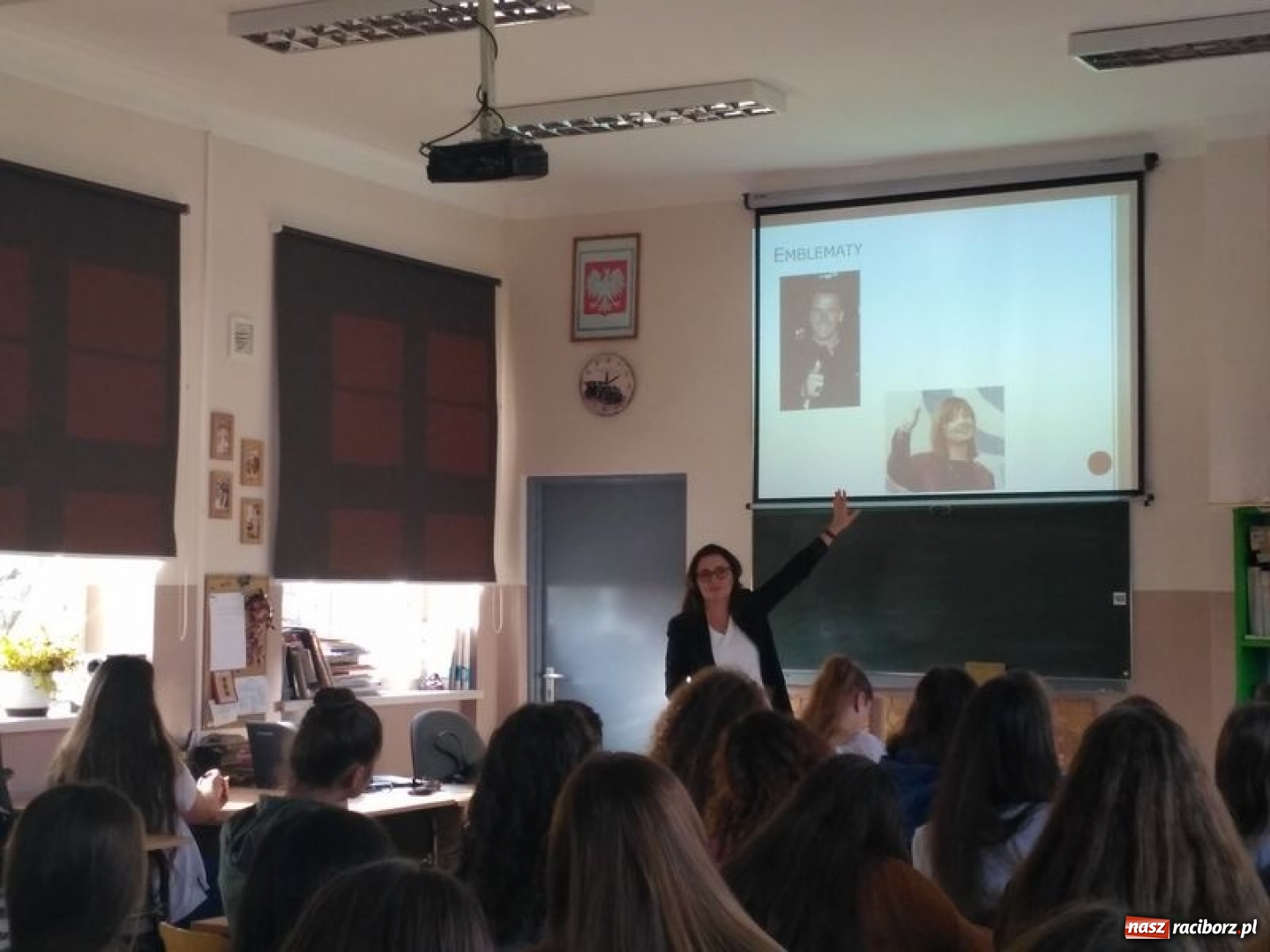 Zdjęcie w galerii na portalu naszraciborz.pl: Wykład o komunikacji niewerbalnej w II LO wiadomości z regionu