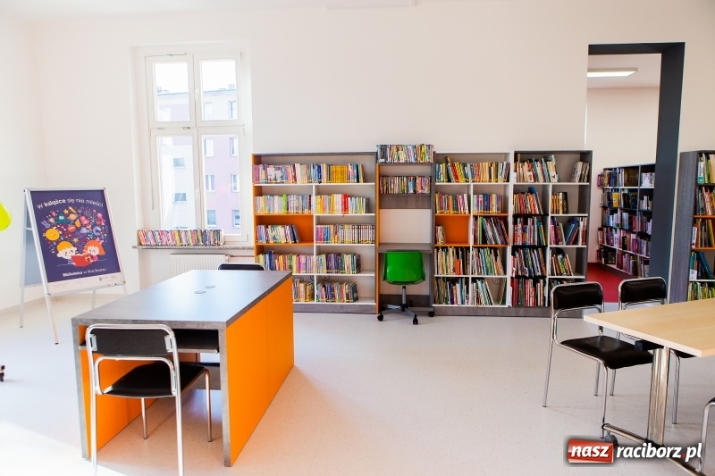 Zdjęcie w galerii na portalu naszraciborz.pl: Od piwnicy po strych. Zobacz, jak wygląda raciborska biblioteka po remoncie  wiadomości z regionu