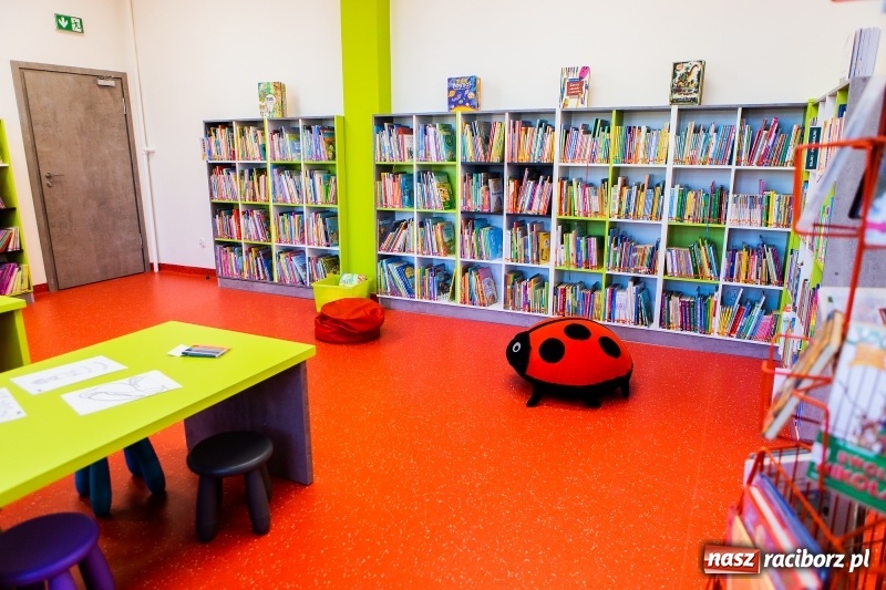 Zdjęcie w galerii na portalu naszraciborz.pl: Od piwnicy po strych. Zobacz, jak wygląda raciborska biblioteka po remoncie  wiadomości z regionu