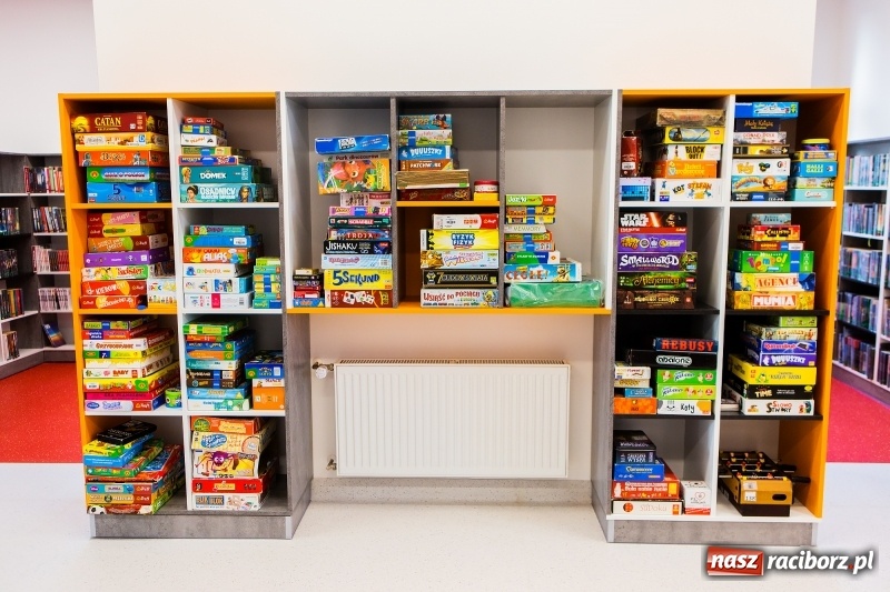 Zdjęcie w galerii na portalu naszraciborz.pl: Od piwnicy po strych. Zobacz, jak wygląda raciborska biblioteka po remoncie  wiadomości z regionu