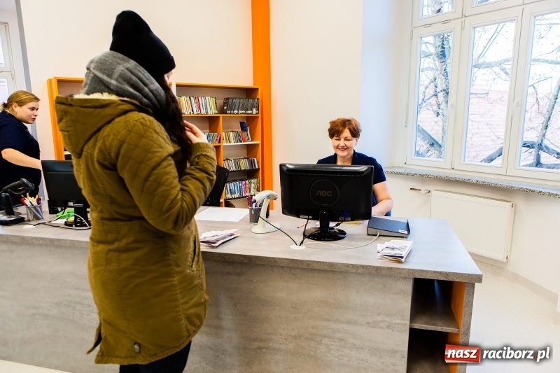 Zdjęcie w galerii na portalu naszraciborz.pl: Od piwnicy po strych. Zobacz, jak wygląda raciborska biblioteka po remoncie  wiadomości z regionu