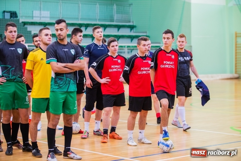 Zdjęcie w galerii na portalu naszraciborz.pl: Makroregionalny Turniej Piłki Nożnej w Arenie Rafako. Puchar pojechał do Głubczyc wiadomości z regionu