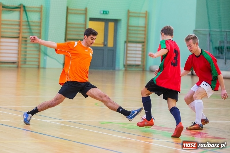 Zdjęcie w galerii na portalu naszraciborz.pl: Makroregionalny Turniej Piłki Nożnej w Arenie Rafako. Puchar pojechał do Głubczyc wiadomości z regionu