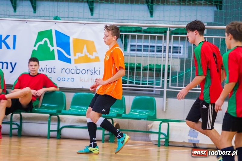 Zdjęcie w galerii na portalu naszraciborz.pl: Makroregionalny Turniej Piłki Nożnej w Arenie Rafako. Puchar pojechał do Głubczyc wiadomości z regionu