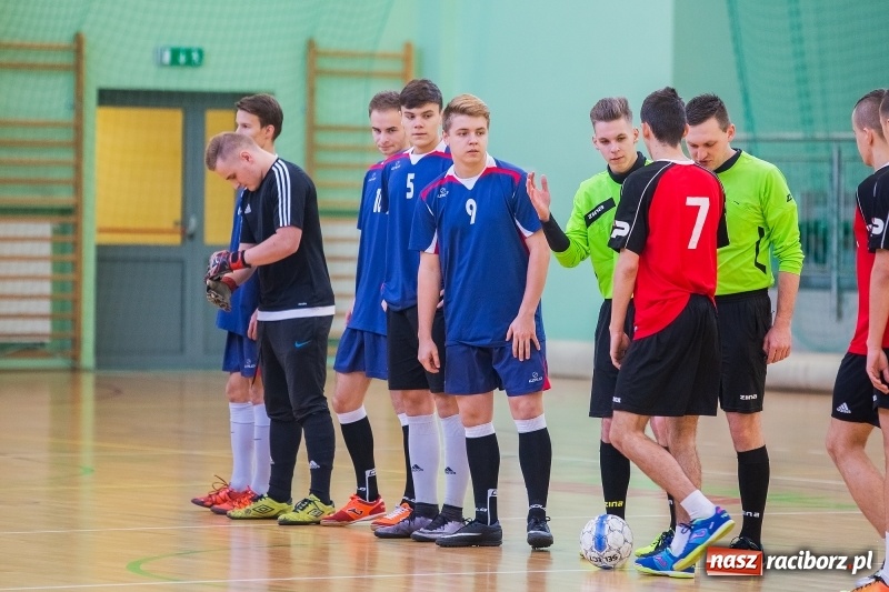 Zdjęcie w galerii na portalu naszraciborz.pl: Makroregionalny Turniej Piłki Nożnej w Arenie Rafako. Puchar pojechał do Głubczyc wiadomości z regionu