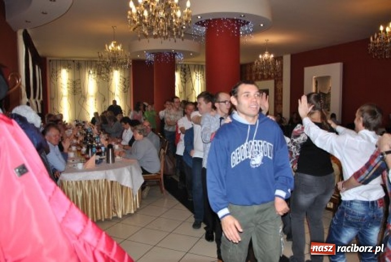 Zdjęcie w galerii na portalu naszraciborz.pl: Uczestnicy Warsztatów Terapii Zajęciowej świętowali Andrzejki wiadomości z regionu